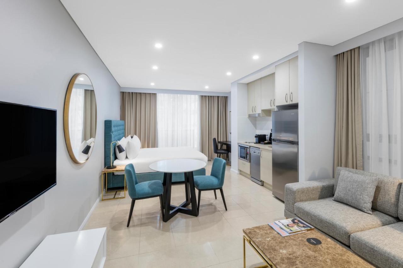 Meriton Suites Pitt Street, Сідней Екстер'єр фото A typical apartment